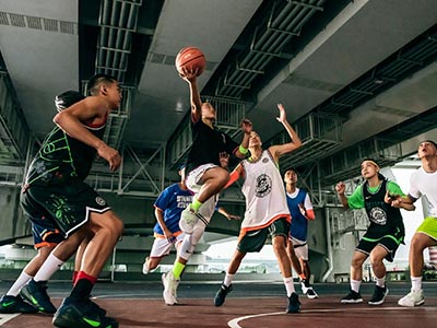 ncaa总决赛堪萨斯vs北卡现场氛围